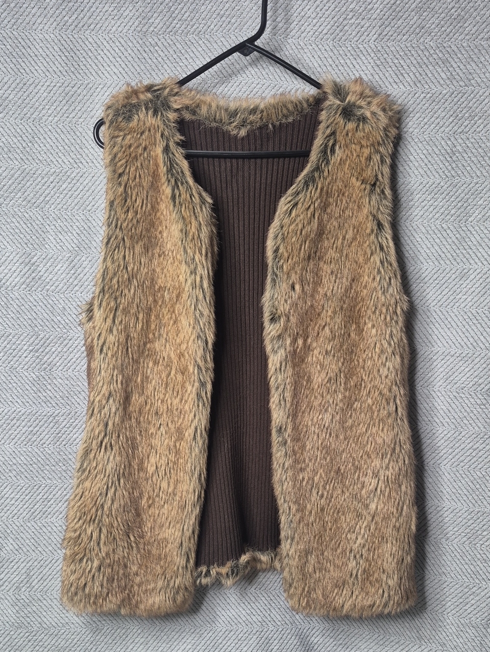 Reversible Faux Fur Vintage Ribbed Knit Vest Brown Tan Hook Front Women’s L